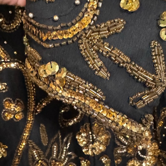 Lawrence Kazar Women’s LG Black Gold Sequins Swirls Flowers Pullover Top Blouse - Picture 7 of 11
